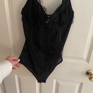 PRINCESS POLLY LACE BODYSUIT